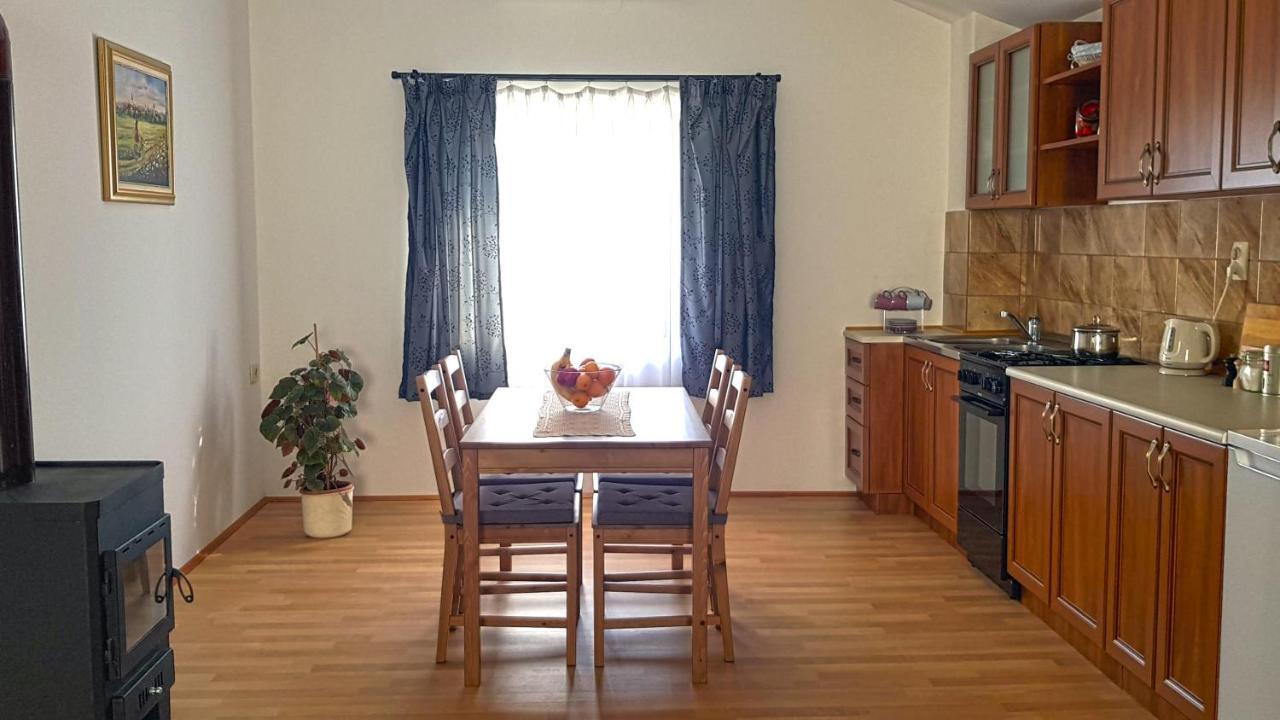 Apartman 13 Križevci Buitenkant foto